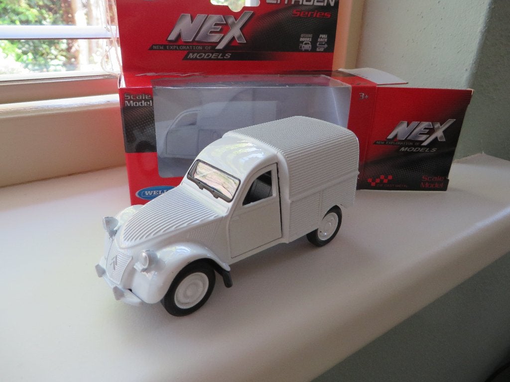 Welly Citroen Eend 2CV Bestel WIT, Ophalen of Verzenden, Nieuw, Auto, Overige merken