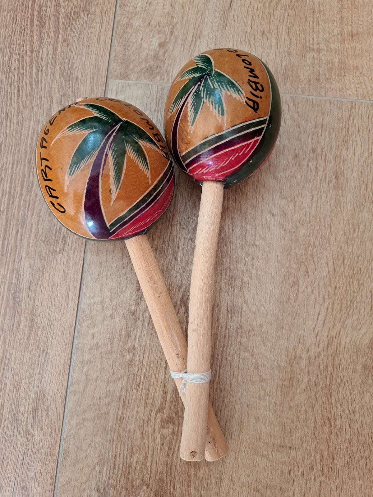 Maracas Cartagena Colombia - Handgemaakt instrument, Ophalen of Verzenden, Zo goed als nieuw, Overige soorten