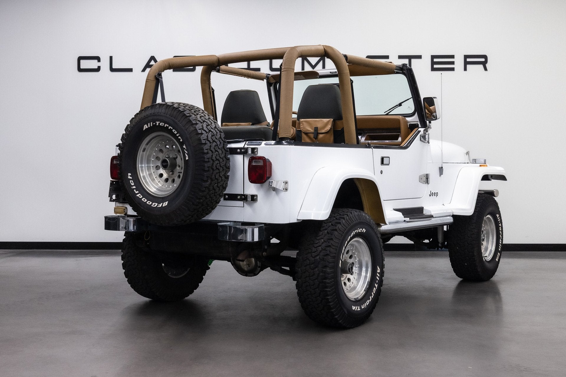 Jeep Wrangler 4.0i Softtop Btw auto (€ 28.884.30 Ex B.T.W), Jeep, Stof, Beige, Wit
