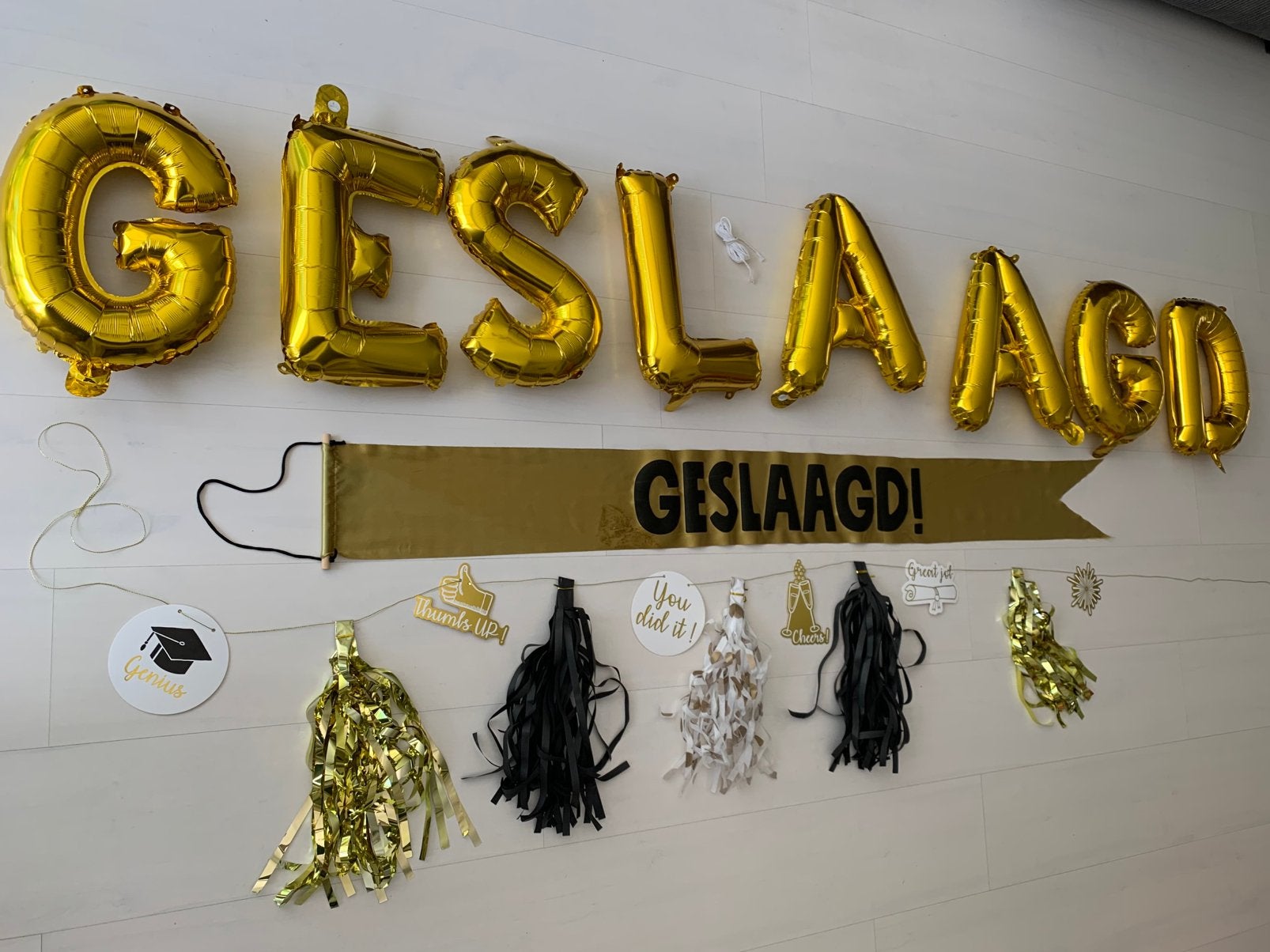 Geslaagd Feestpakket: Ballonnen, Slinger & Decoratie Examen, Ophalen, Zo goed als nieuw, Feestartikel, Overige