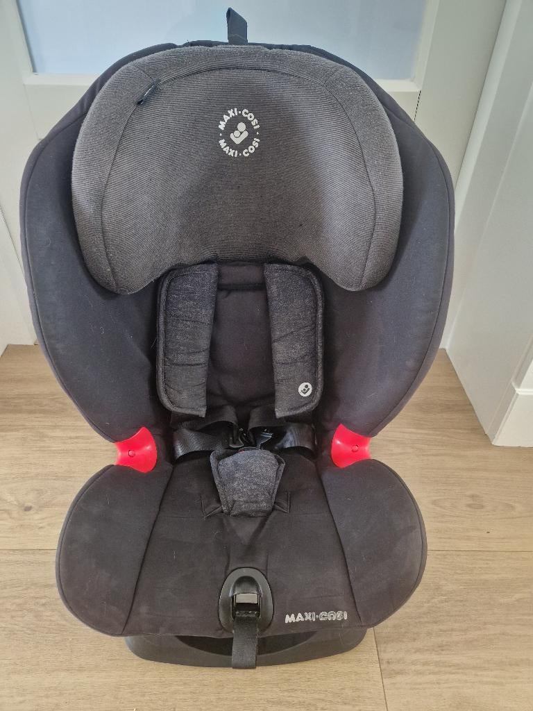 Maxi-Cosi Titan autostoel groep 1-2-3 (9-36 kg), Kinderen en Baby's, Autostoeltjes, Ophalen, Verstelbare rugleuning, Gebruikt