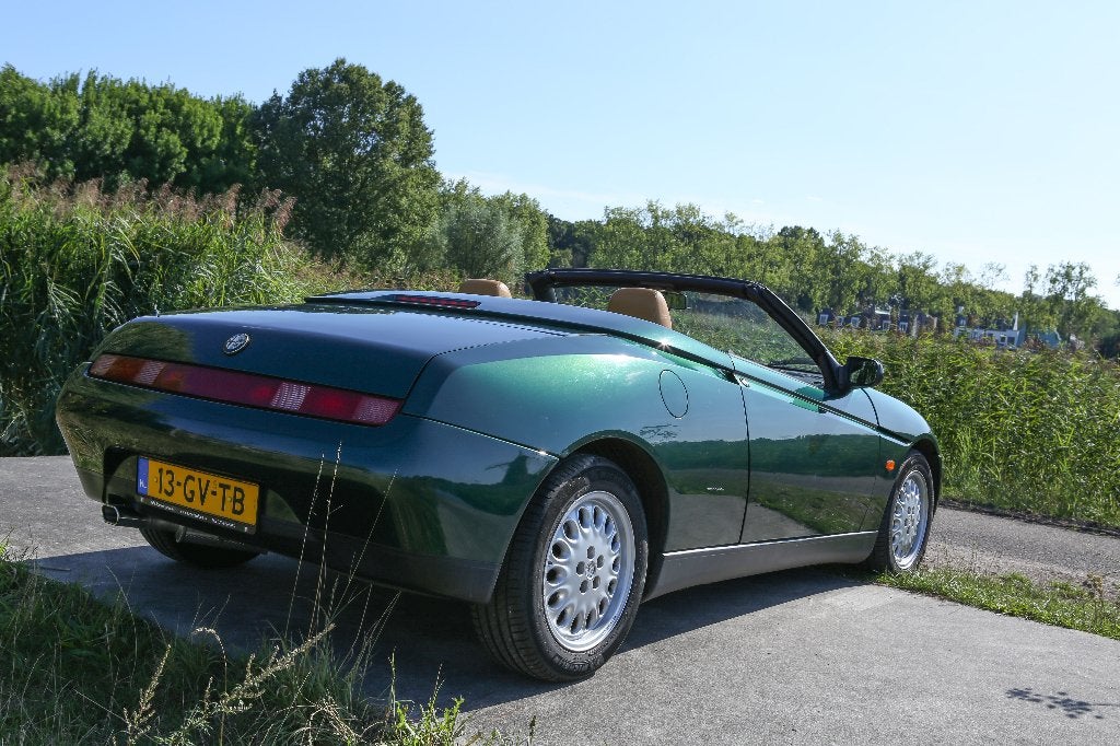 Alfa Romeo 916 1996 Groen, Voorwielaandrijving, 4 cilinders, Spider, Leder
