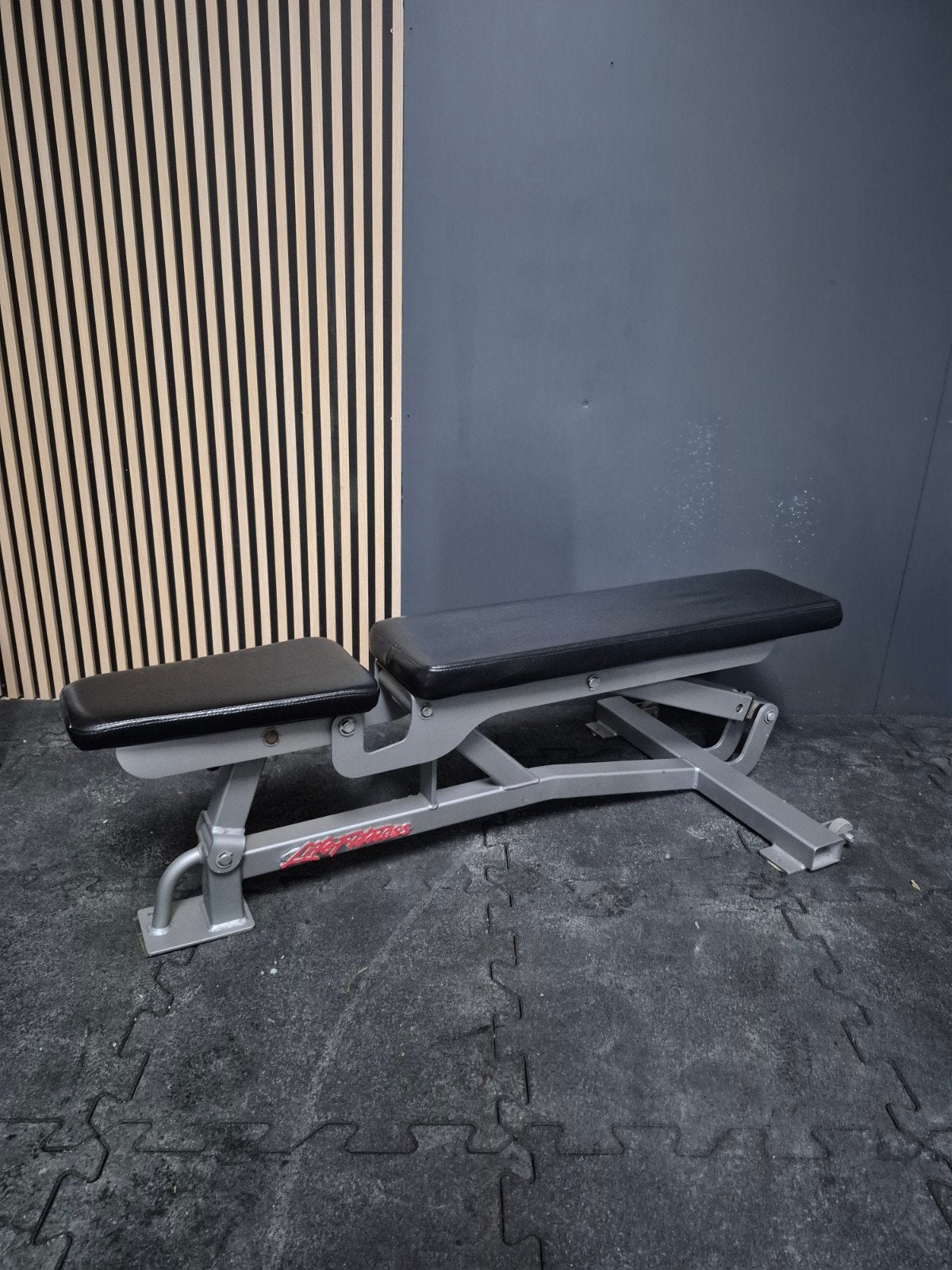 Life fitness verstelbare Trainingsbank – Professionele bench, Sport en Fitness, Ophalen of Verzenden, Zo goed als nieuw, Fitnessbank