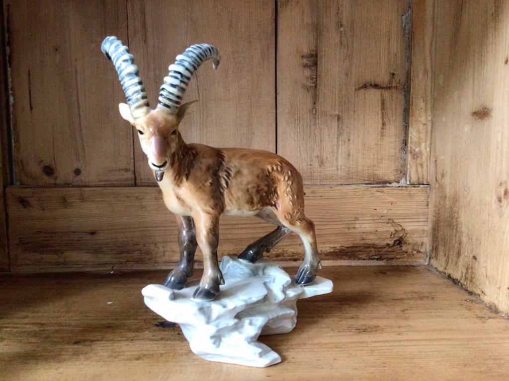 Goebel Steenbok Beeldje - Porselein - Vintage, Ophalen of Verzenden