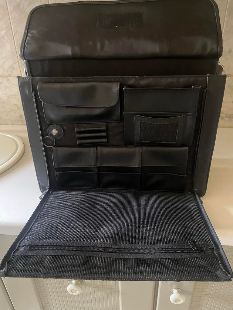 Leren laptop/schoudertas van Targus, Ophalen of Verzenden, Zo goed als nieuw