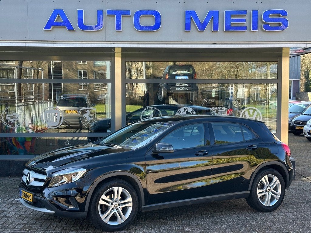 Mercedes-benz GLA-KLASSE 180 Airco Camera Telefoon, Gebruikt, 4 cilinders, 1595 cc, Handgeschakeld