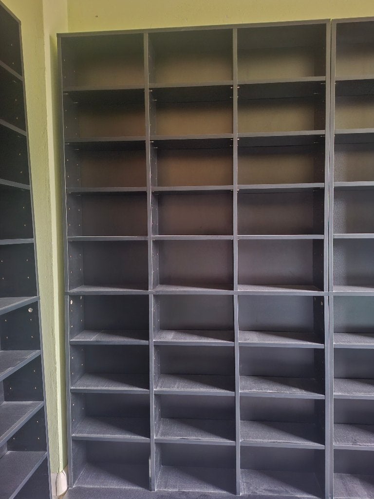 CD Kasten, Ophalen, Zo goed als nieuw
