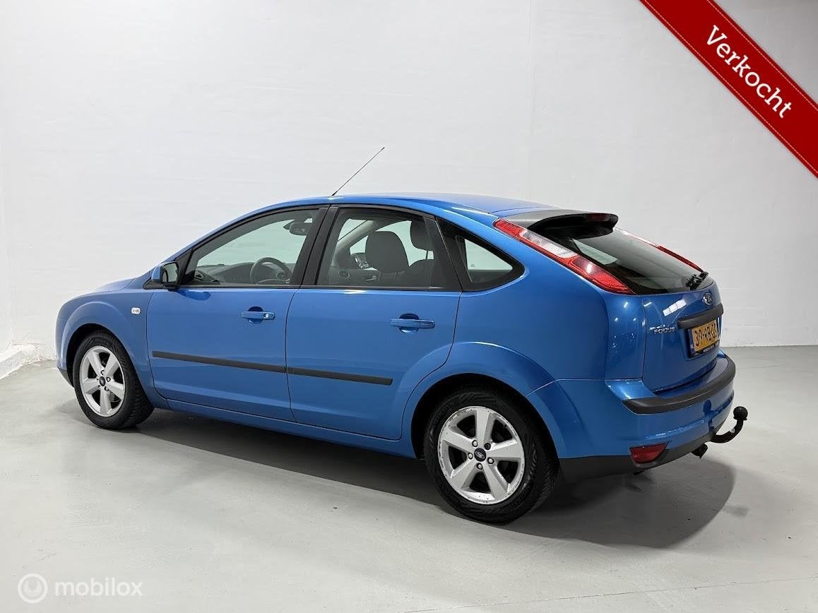 Ford Focus 1.6-16V First Edition, 1596 cc, Gebruikt, 4 cilinders, Blauw