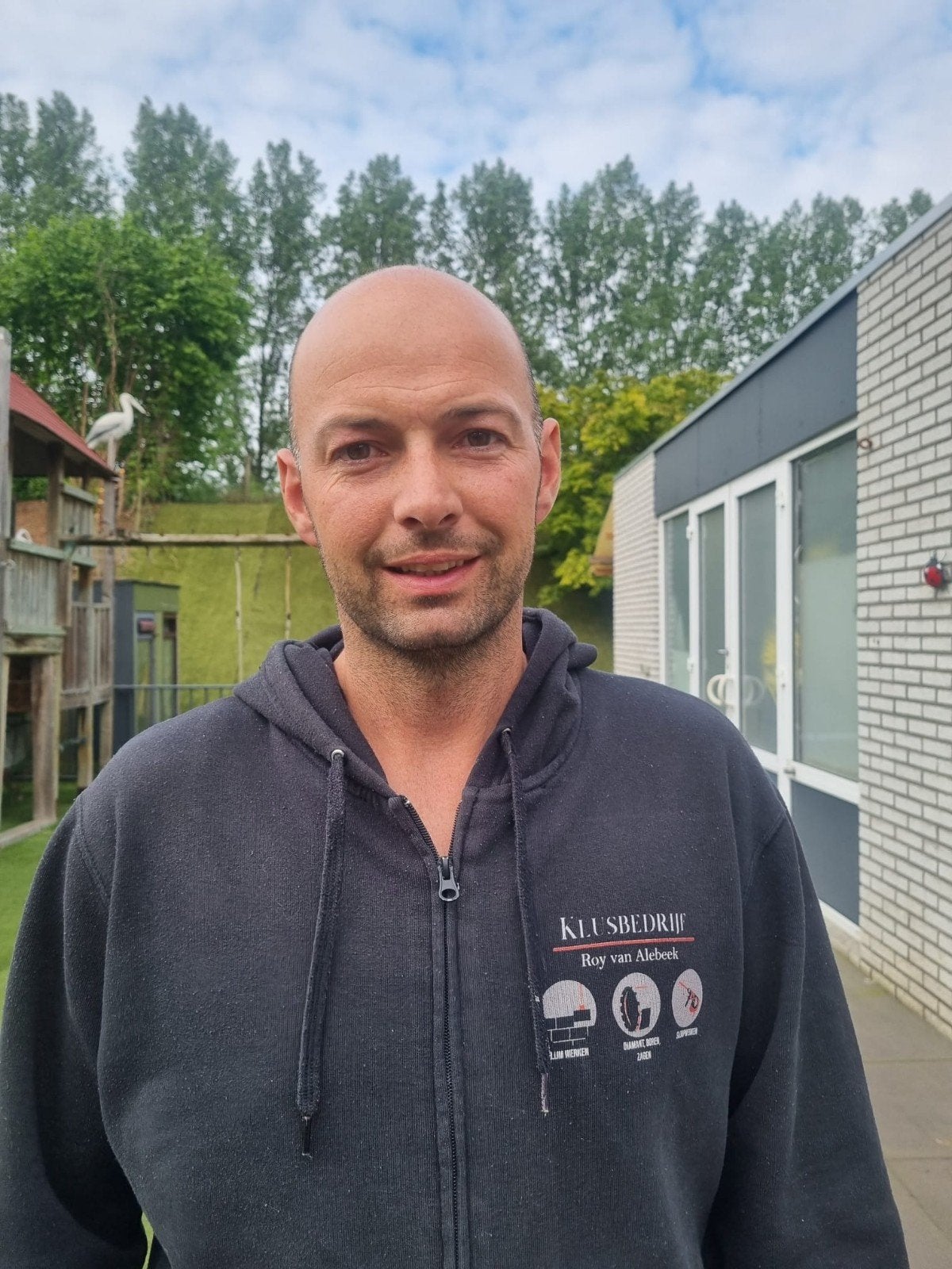 Ervaren sloper, betonboren en zagen en lijmer