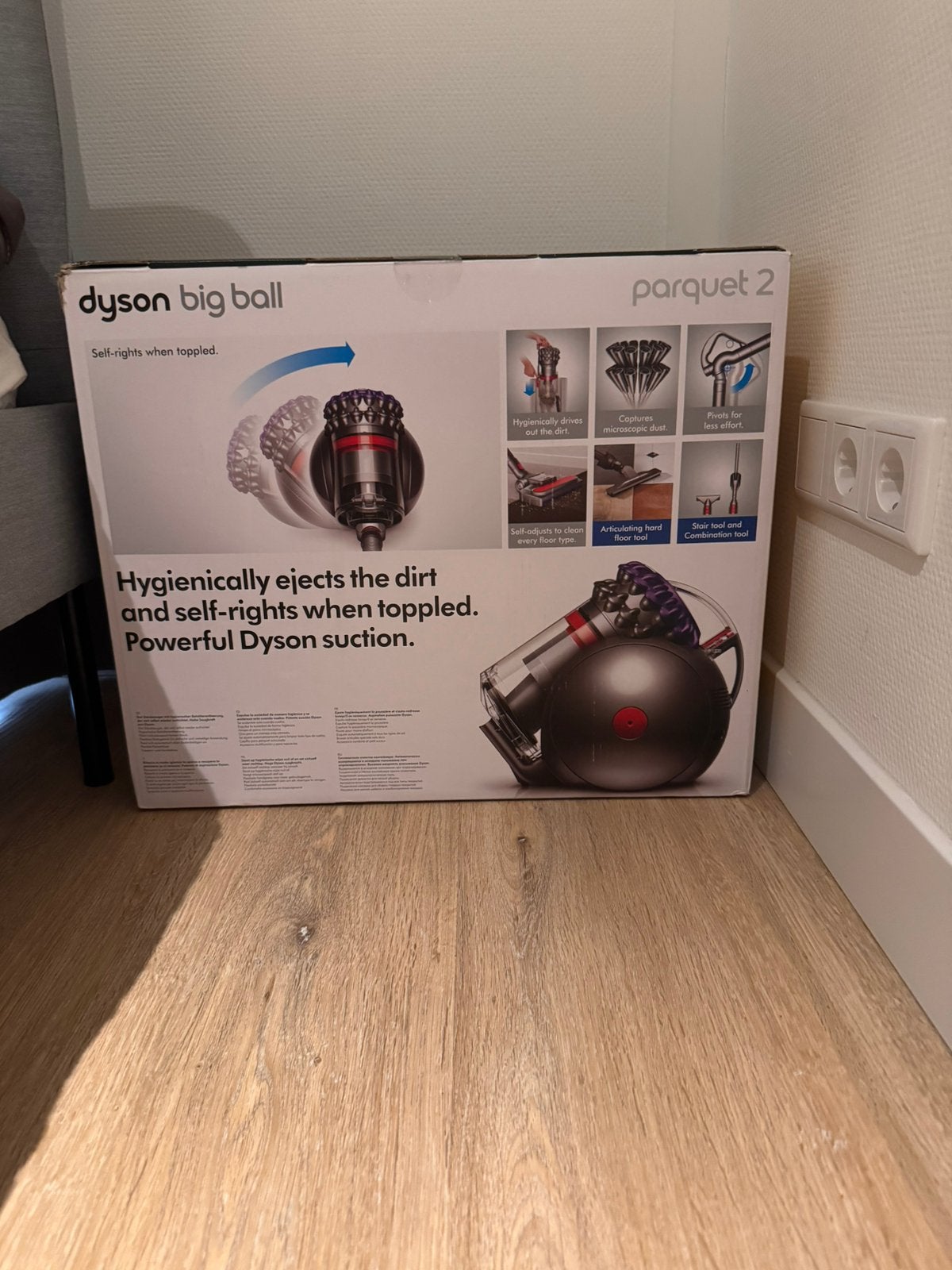 Dyson big ball Parquet2