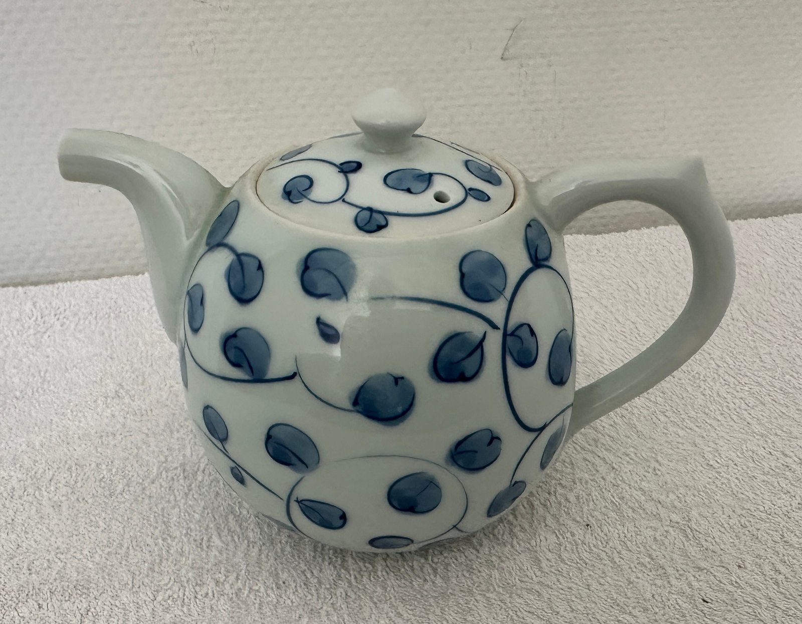 Oosterse theepot van aardewerk, Overige typen, Ophalen of Verzenden, Zo goed als nieuw, Overige stijlen
