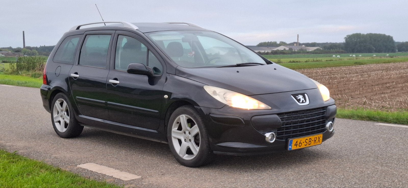 Peugeot 307 2.0 Export/Carbage run, 730 kg, 4 cilinders, 7 stoelen, Zwart