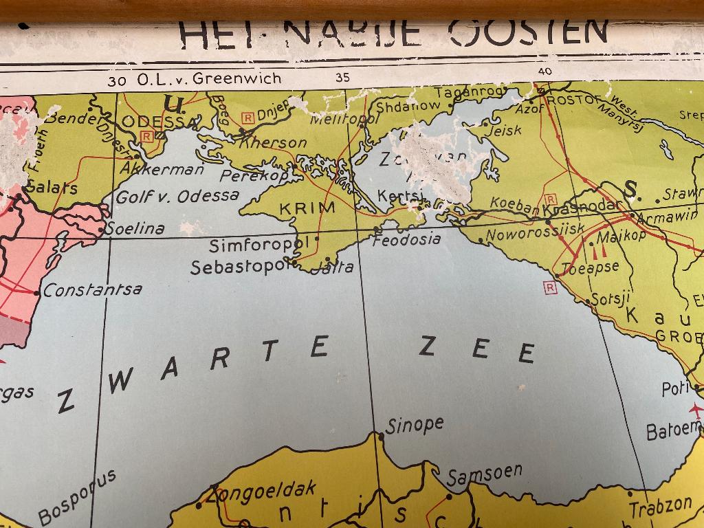 Oude schoolkaart van Het nabije Oosten uit eind jaren 60., Ophalen of Verzenden, Aardrijkskunde