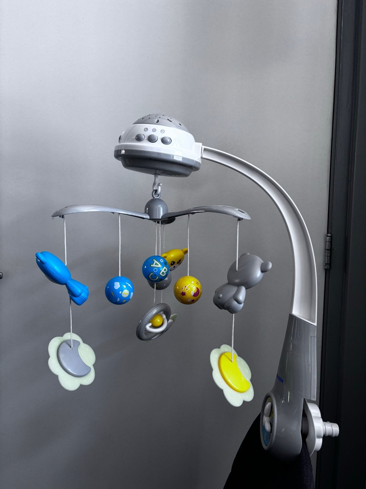 Baby Mobiel met Lichtprojectie en Geluid, Ophalen, Zo goed als nieuw, Mobiel, Met licht