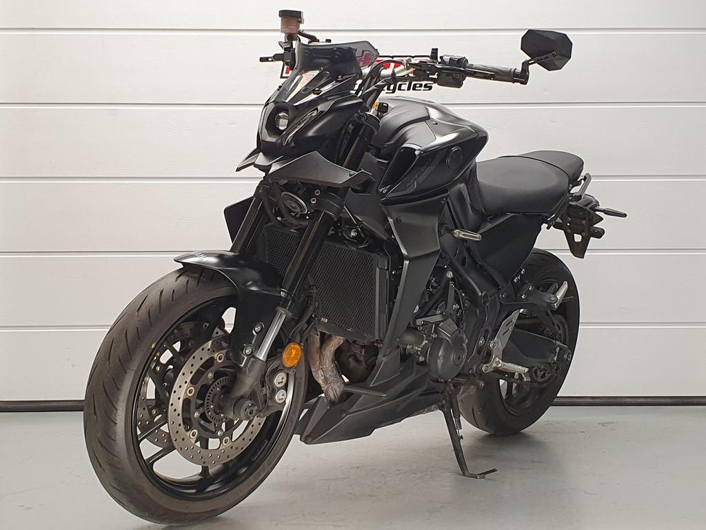 Yamaha MT 09 ABS YAMAHA MT 09 ABS (bj 2023), Klantenservice@yamaha-motor.nl, Koolhovenlaan 101
1119 NC  Schiphol-Rijk, NL, Naked bike