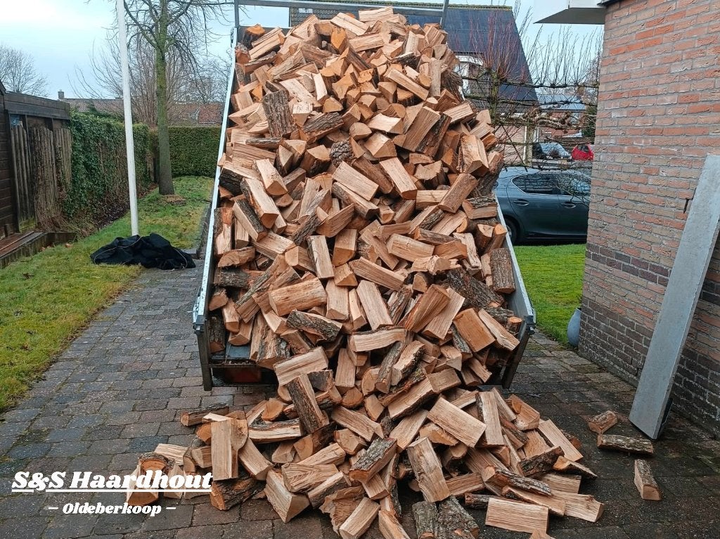 Eikenhout los gestort - Droog en klaar voor gebruik, Minder dan 3 m³, Ophalen of Verzenden, Eikenhout, Blokken