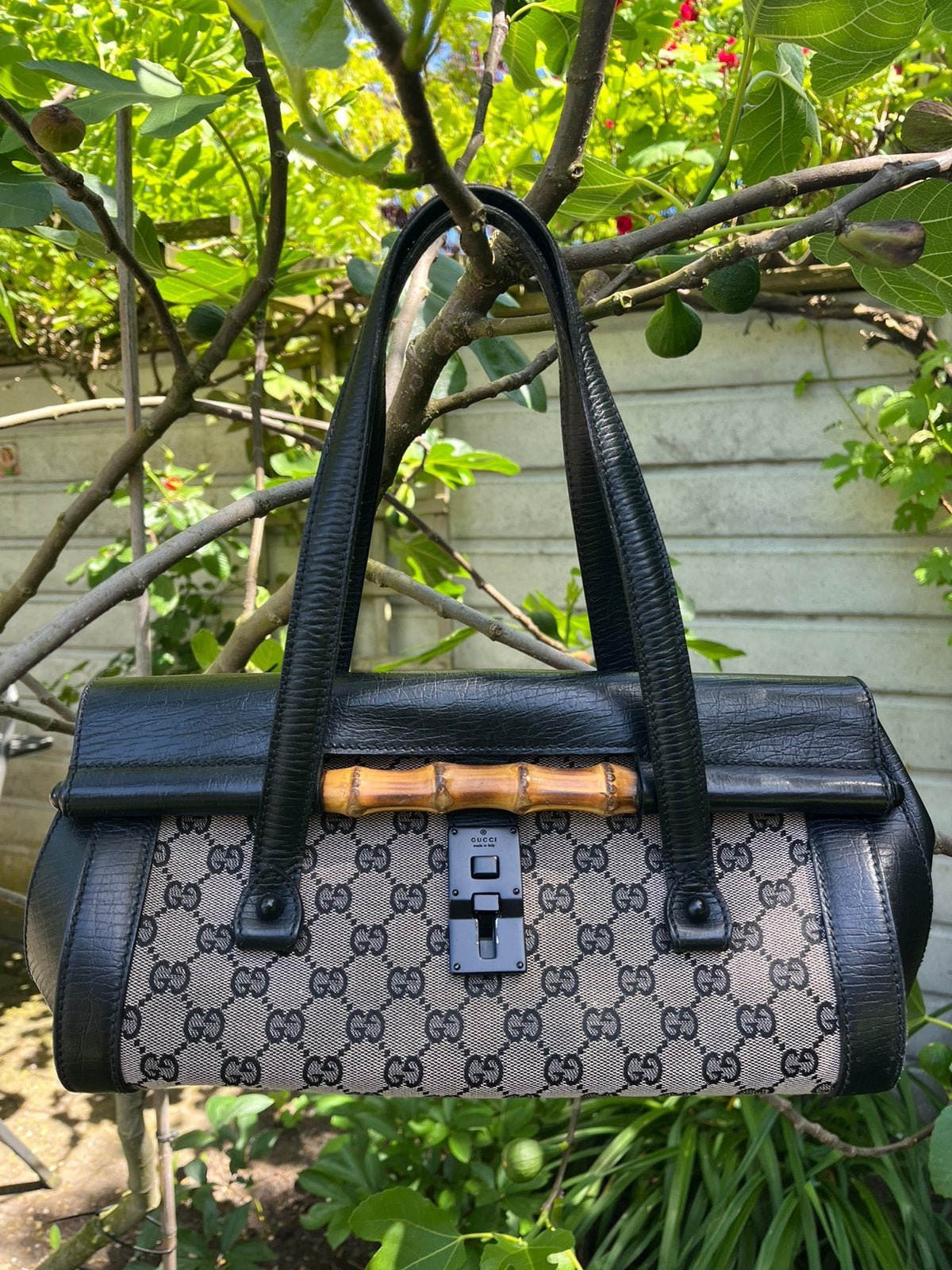 Gucci Bullet Bamboo, Ophalen of Verzenden, Zo goed als nieuw, Zwart, Handtas