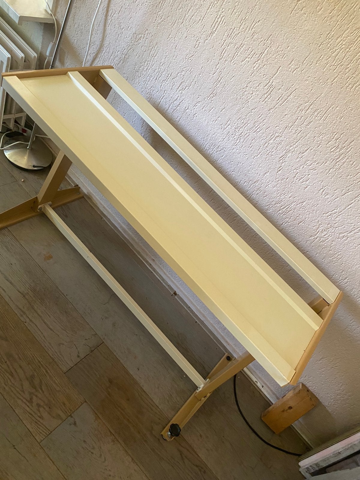 Breimachine tafel., Ophalen, Zo goed als nieuw, 25 tot 50 cm, Rechthoekig