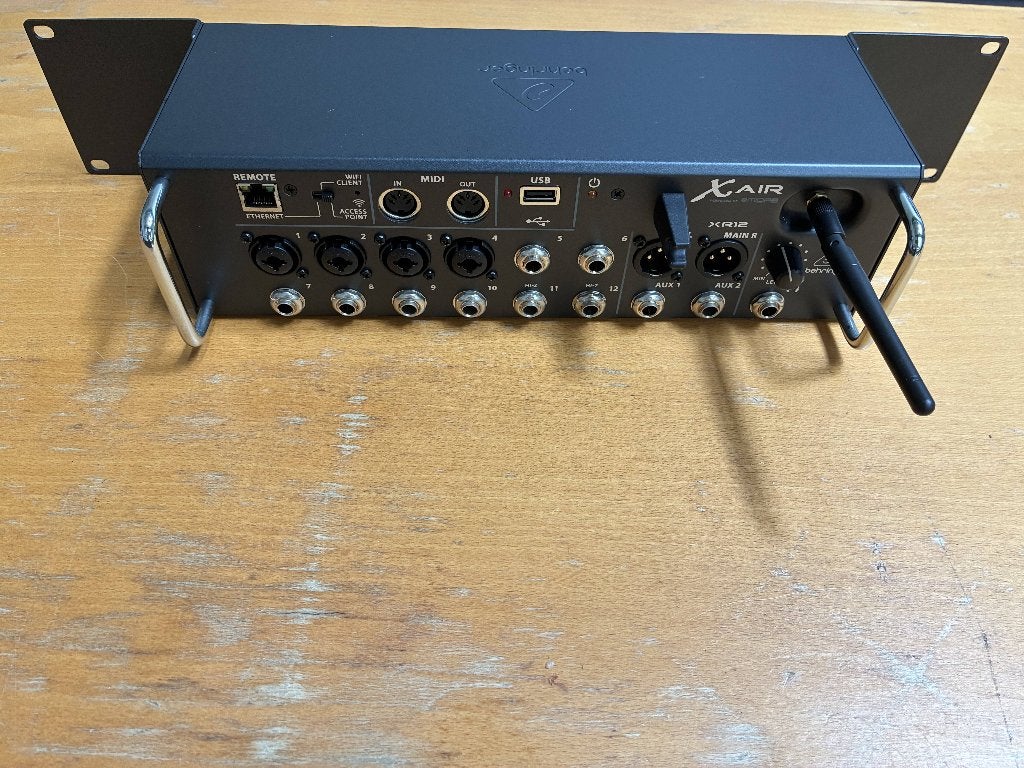 Behringer X Air XR12, Muziek en Instrumenten, Mengpanelen, Zo goed als nieuw, 10 tot 20 kanalen, Ophalen of Verzenden