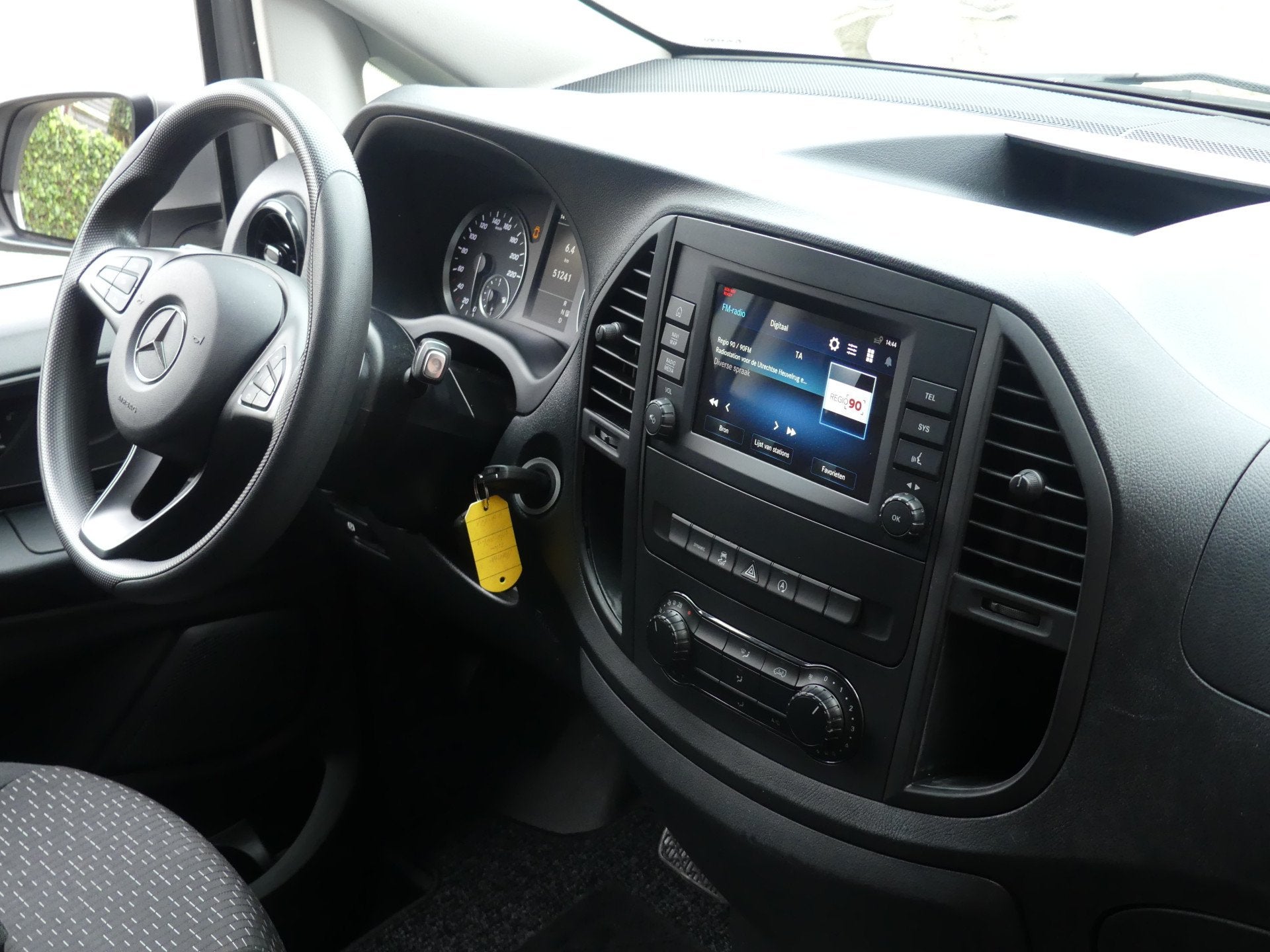 Mercedes-Benz Vito 114 CDI Lang Camera/Cruise control/Side b, Gebruikt, Euro 6, 4 cilinders, Bedrijf