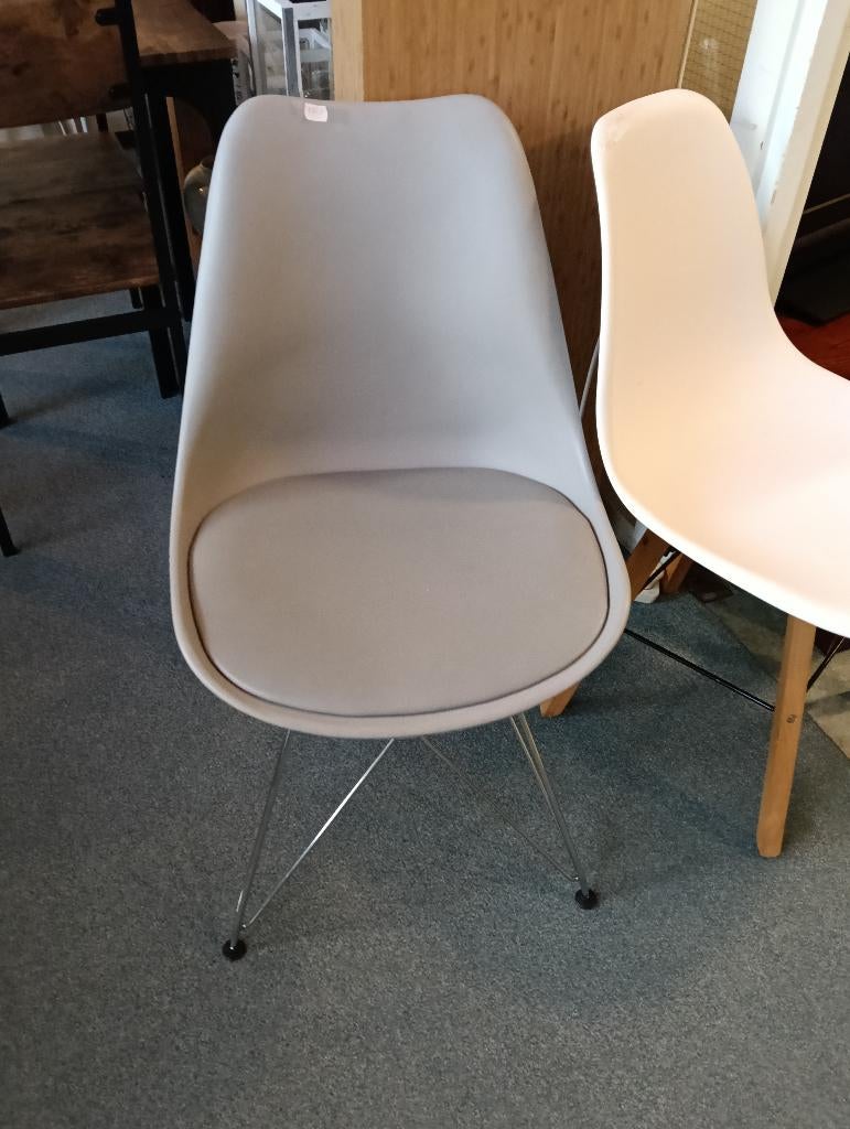 grijze eetkamer kuip  stoel, Ophalen, ., Zo goed als nieuw, .