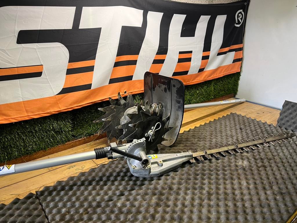 STIHL BF-KM Grondfrees 2025 & Telescopisch Heggenschaar, Ophalen of Verzenden, Zo goed als nieuw