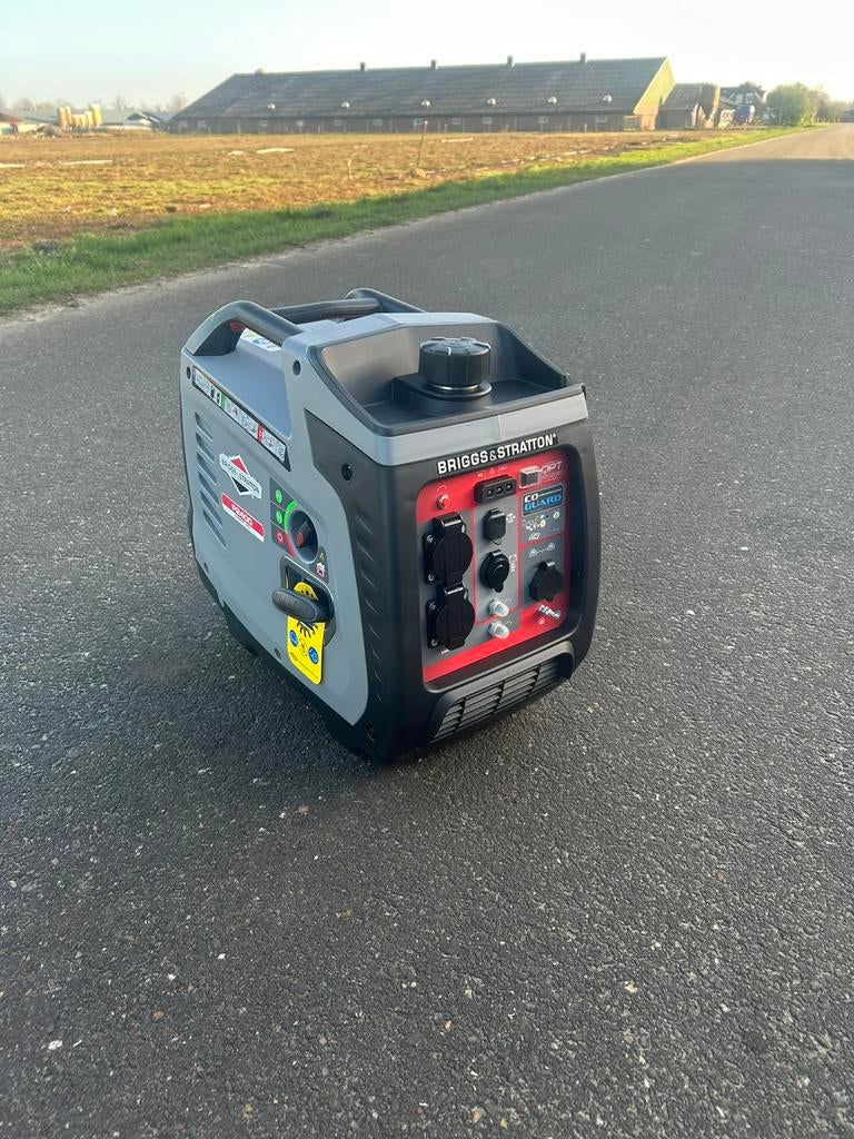 Nieuwe Briggs & Stratton P2400 Aggregaat gebruiksklaar, Ophalen, Nieuw