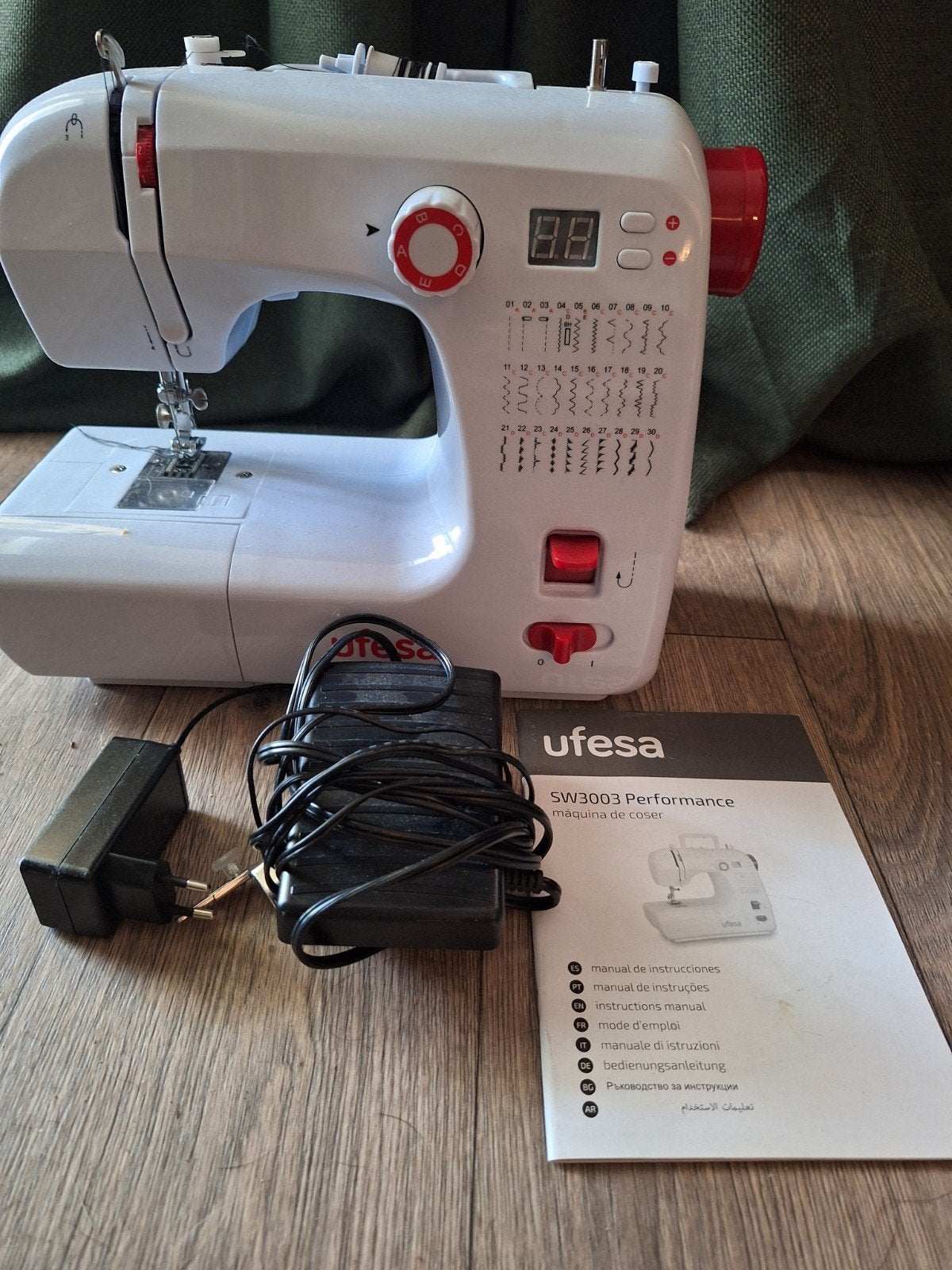Ufesa SW3003 Performance Naaimachine - Zo goed als nieuw, Ophalen of Verzenden
