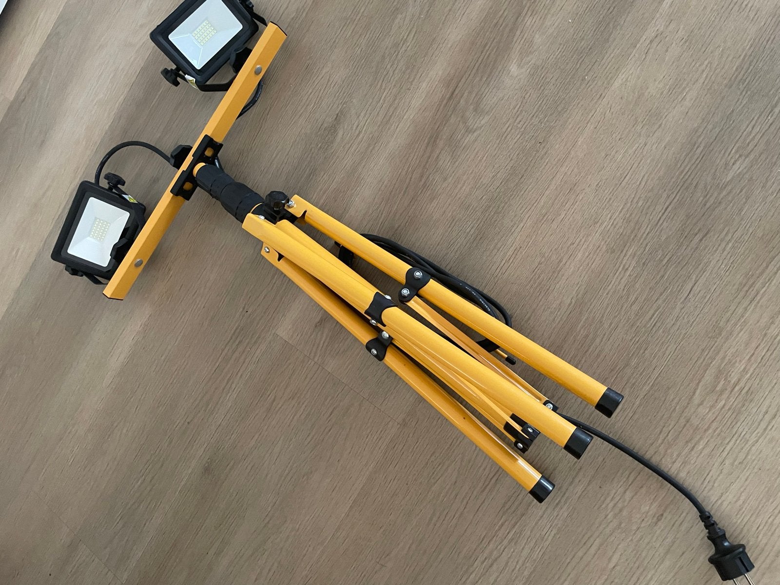 LED Bouwlamp op Statief - 4 meter snoer, Ophalen, Gebruikt, Minder dan 50 watt, Met statief