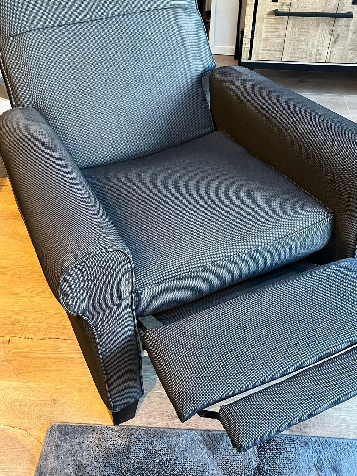 2x Comfortabele stoel met verstelbare voetensteun, Huis en Inrichting, Stoelen, Ophalen, Gebruikt, Twee, Zwart