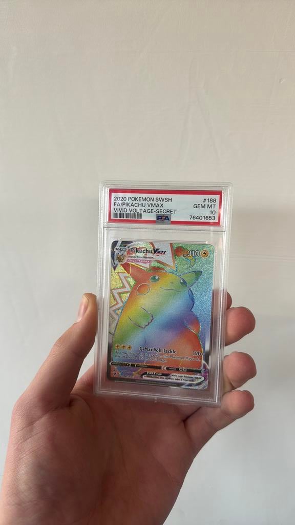 Psa 10 pikachu vmax rainbow ‼️SCHERPE PRIJS ‼️, Hobby en Vrije tijd, Verzamelkaartspellen | Pokémon, Ophalen of Verzenden, Zo goed als nieuw