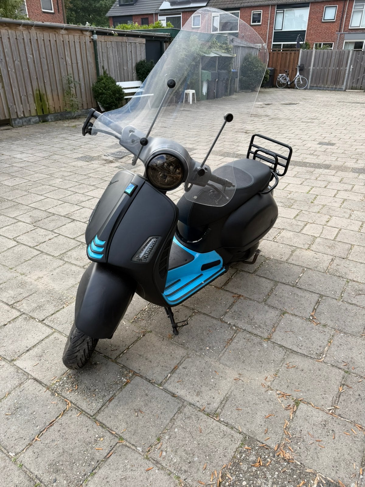 Vespa 300 GTS, Particulier, Scooter