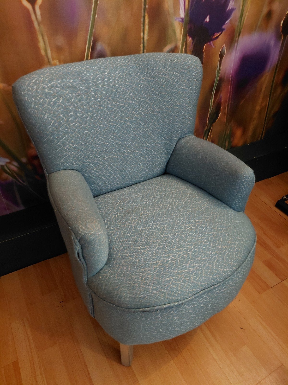 Comfortabele lichtblauwe fauteuil, Gebruikt, Klassiek, Comfortabel, 75 tot 100 cm, Ophalen of Verzenden