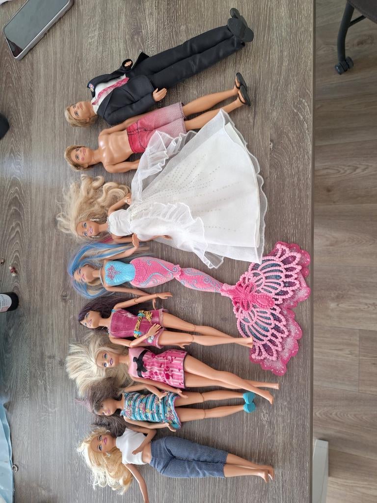 Grote collectie Barbie & Ken, limited ediotions, Ophalen of Verzenden, Pop