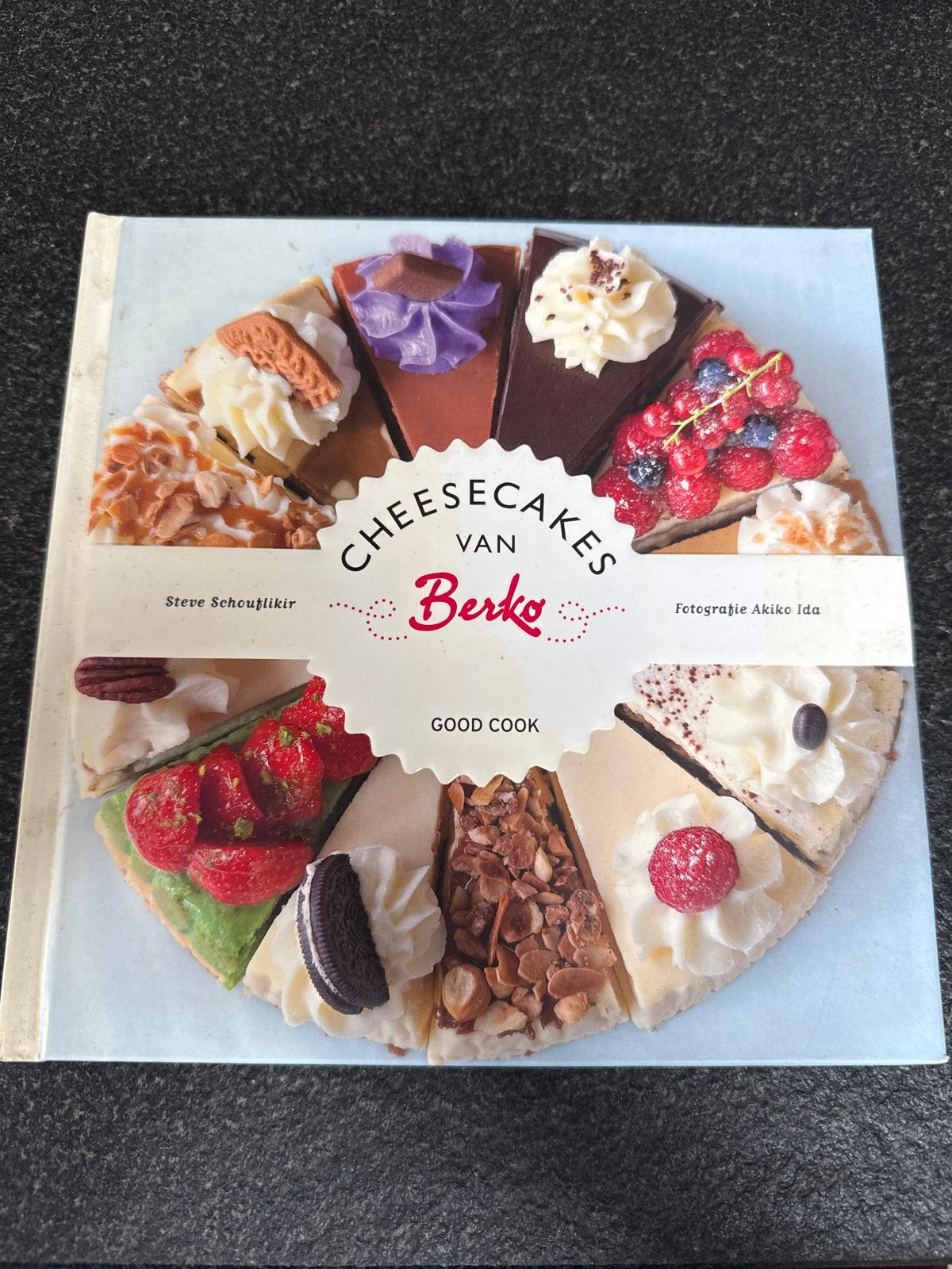 Steve Schouflikir - Cheesecakes van Berko, Steve Schouflikir, Ophalen of Verzenden, Zo goed als nieuw, Taart, Gebak en Desserts