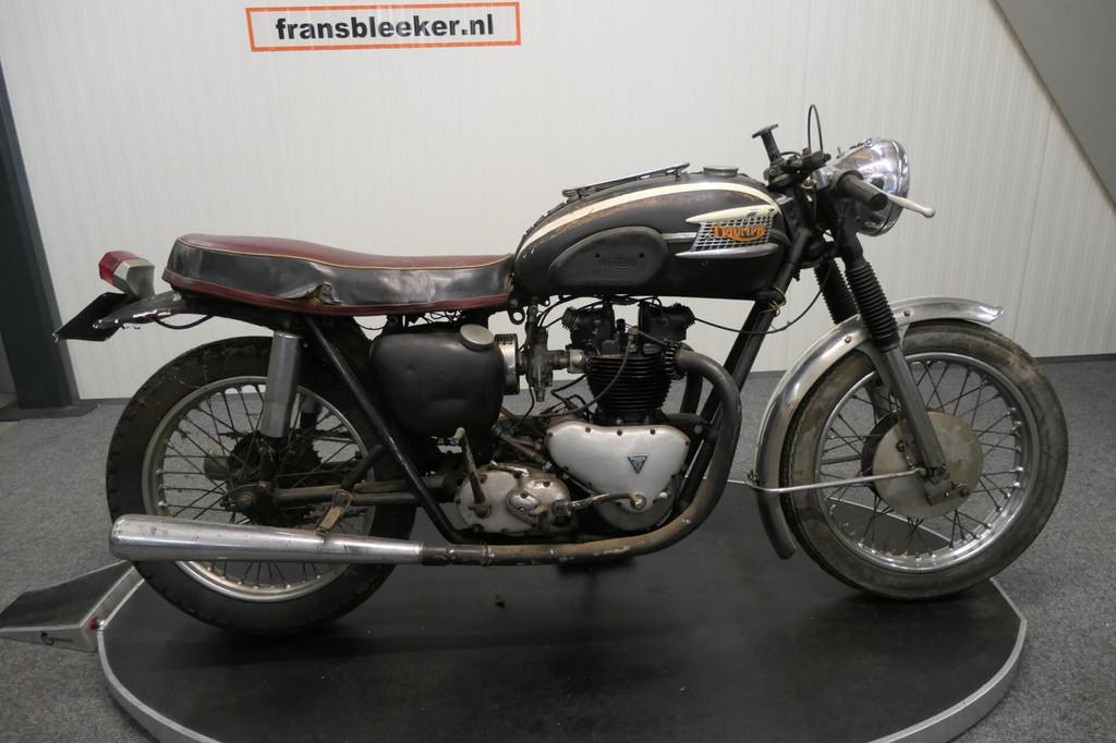 Triumph T 110 Restauratie object, Motoren, Motoren | Oldtimers, Triumph benelux, 1812rh 16 Alkmaar, Overig, Benelux@triumph.co.uk