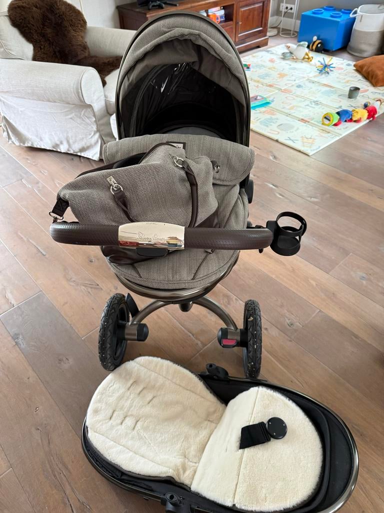 Silver Cross Surf kinderwagen met reiswieg, Zo goed als nieuw, Combiwagen, Met reiswieg, Ophalen