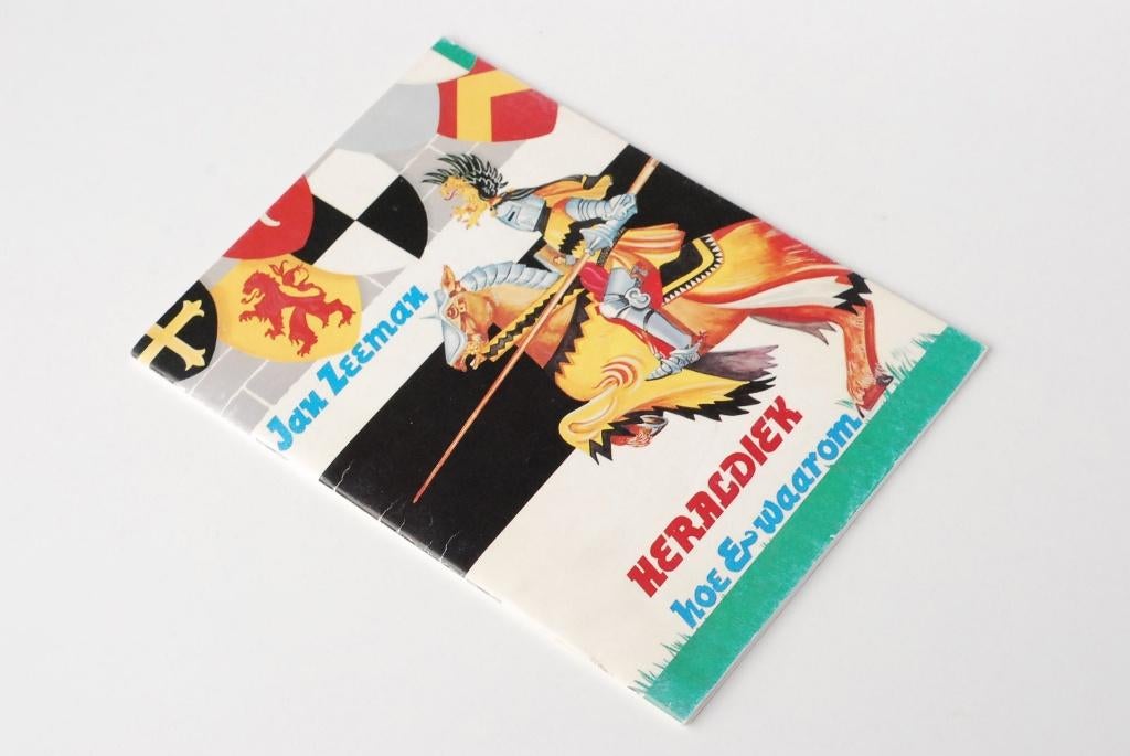 Heraldiek hoe & waarom, Boeken, Verzenden, Zo goed als nieuw