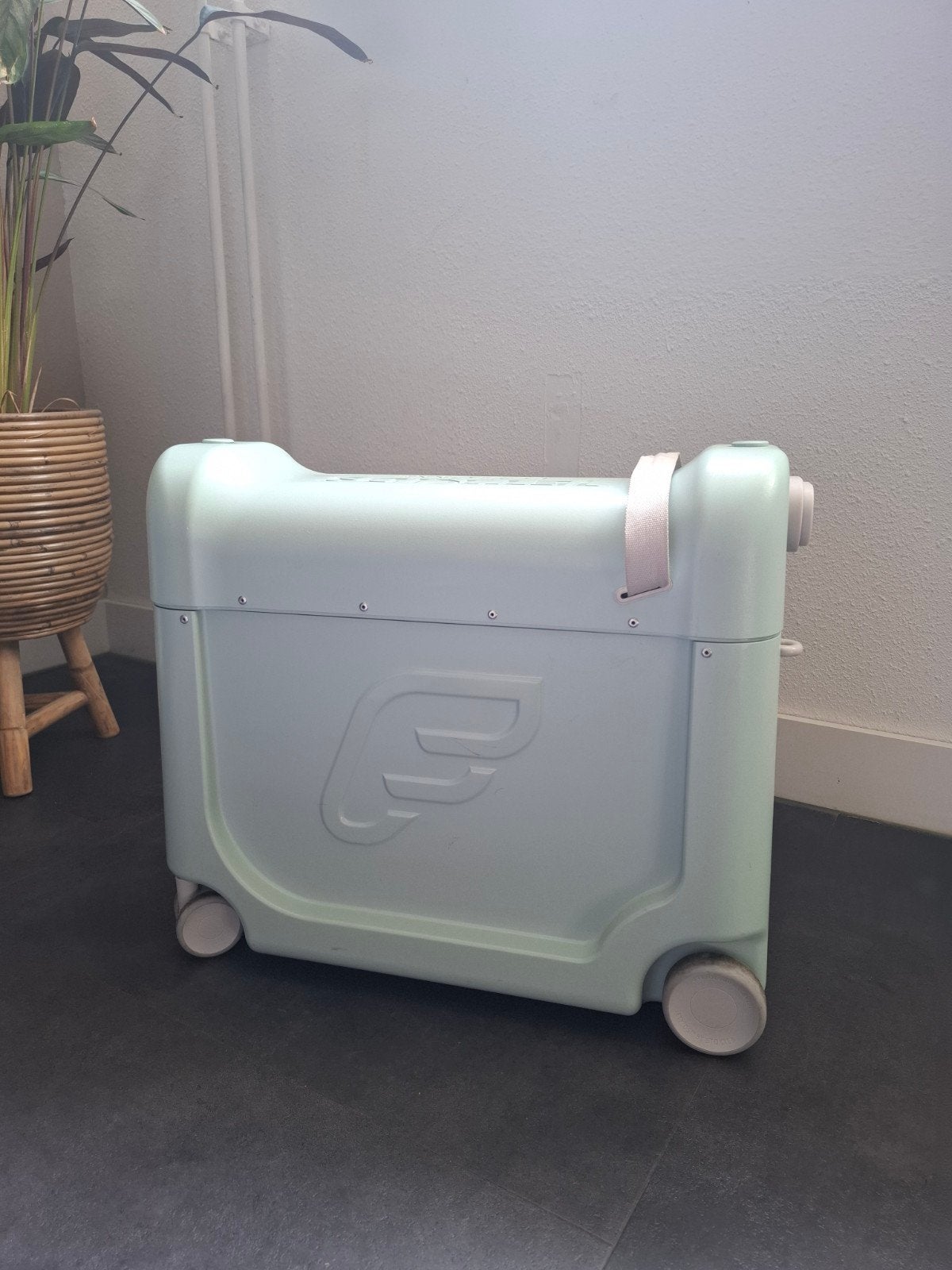 Stokke Jetkids bedbox mintgroen, Wieltjes, Hard kunststof, Minder dan 50 cm, Ophalen of Verzenden