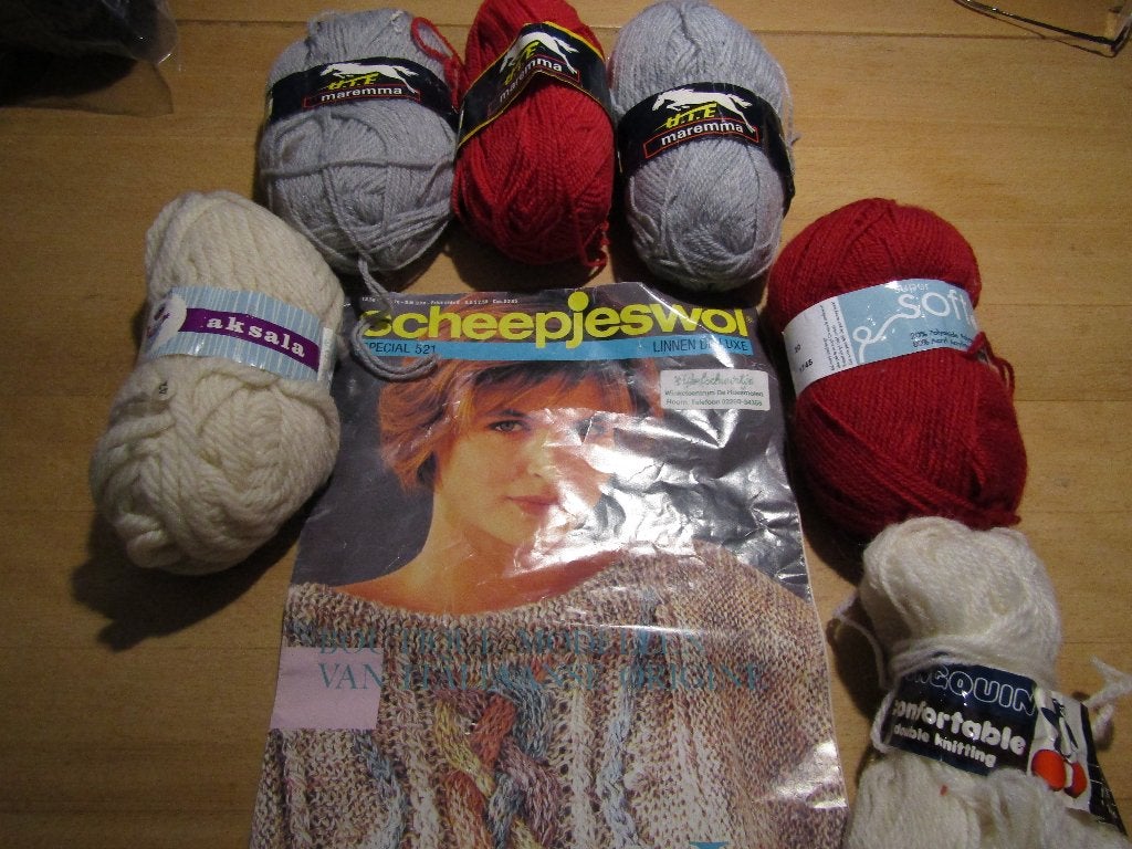 Party met Diverse bollen Wol +Scheepjes wol Breiboekje., Ophalen, Nieuw, Breien of Haken, Wol of Garen