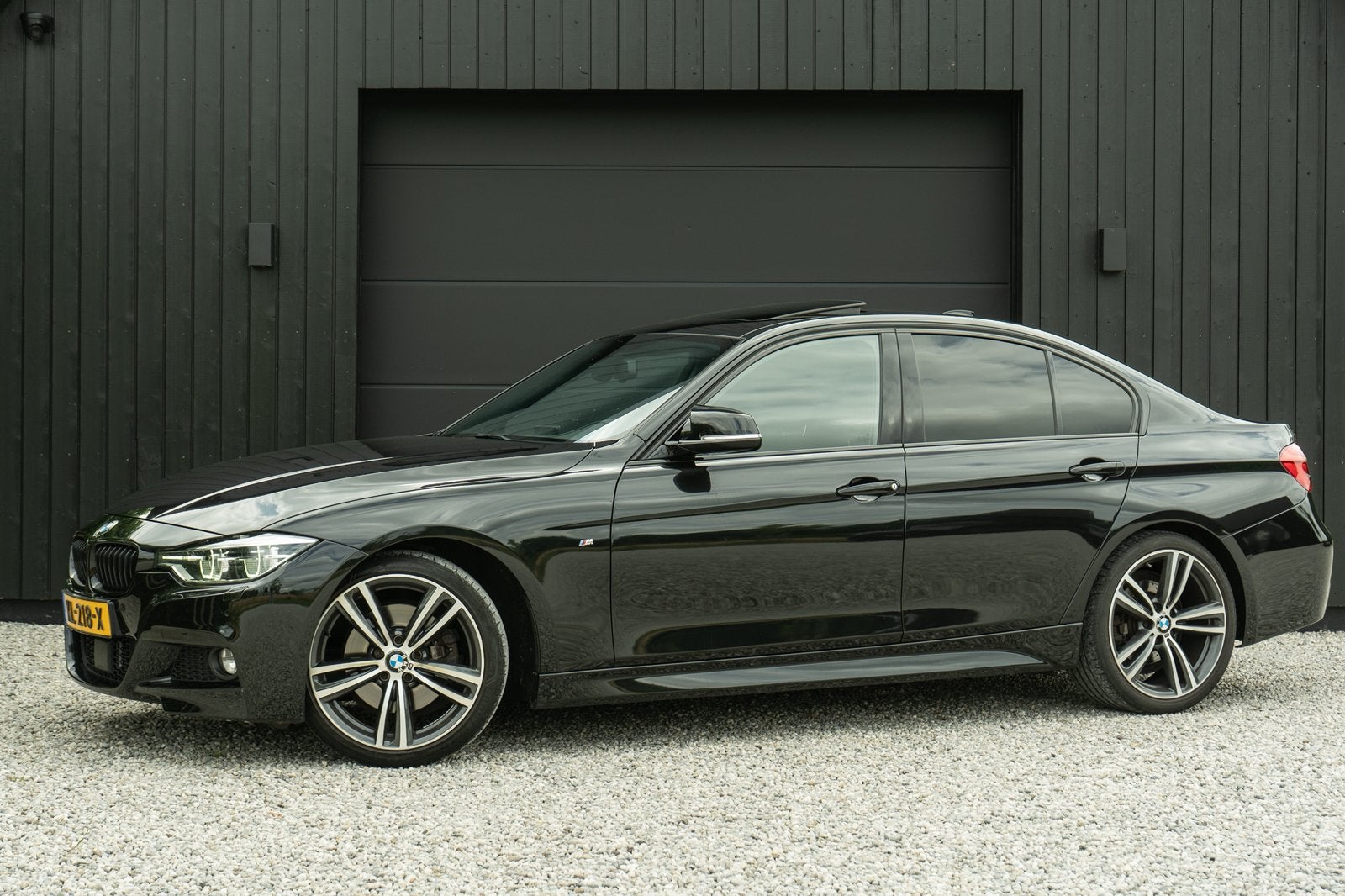 BMW 3-Serie 2.0 330I 252pk AUT 2016 - Dakje - ACC - LED, Auto's, Automaat, Achterwielaandrijving, 1800 kg, 4 cilinders