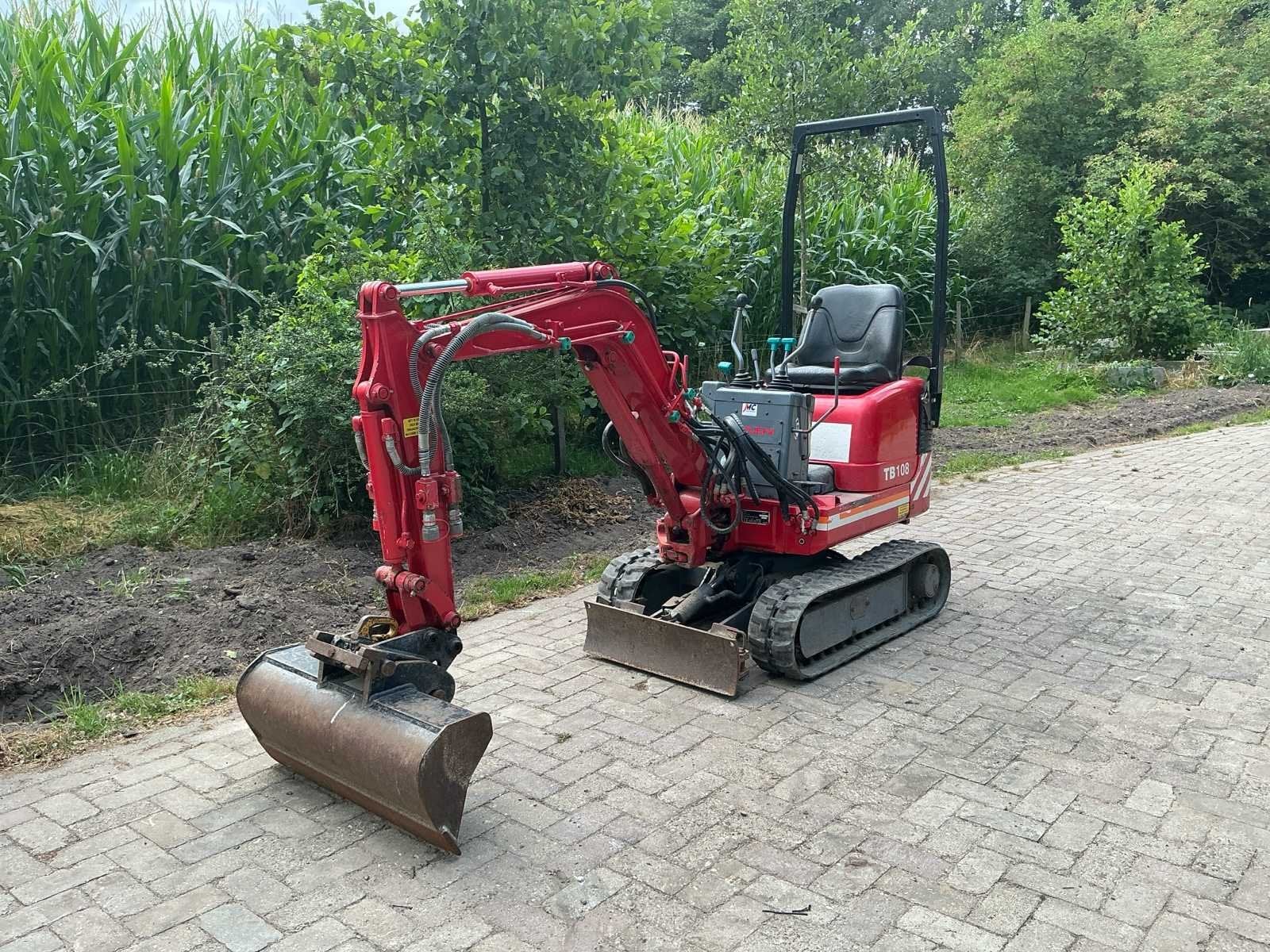 2006 Takeuchi TB108 Minigraafmachine, Zakelijke goederen, Machines en Bouw | Kranen en Graafmachines, Graafmachine