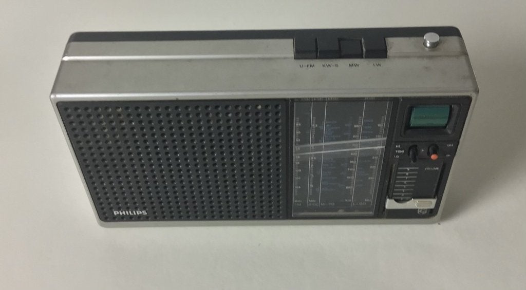 Leuke oude radio van de firma Philips Eindhoven, Ophalen of Verzenden, Gebruikt, Radio