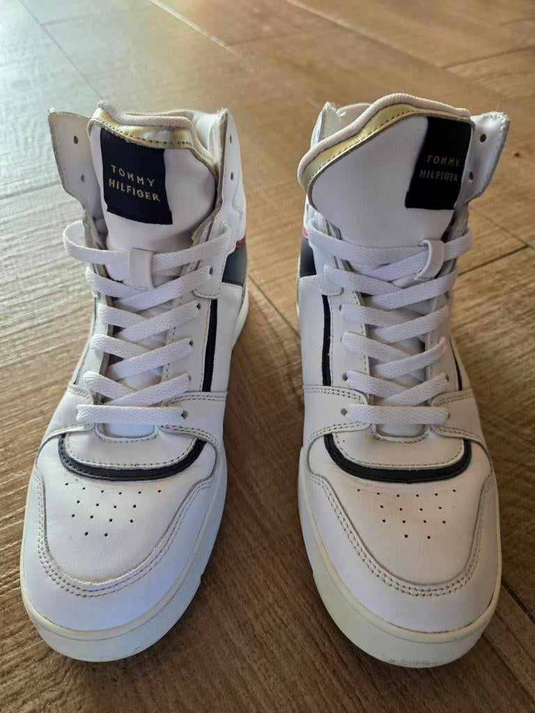 Tommy Hilfiger sneakers, maat 39, Kleding | Dames, Schoenen, Wit, Ophalen of Verzenden, Sneakers of Gympen, Gedragen