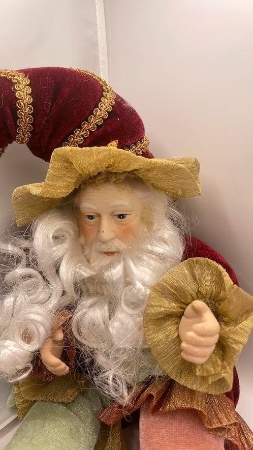 Decoratieve Porseleinen Pop - Kerst Elf/Kabouter, Ophalen of Verzenden, Zo goed als nieuw, Pop