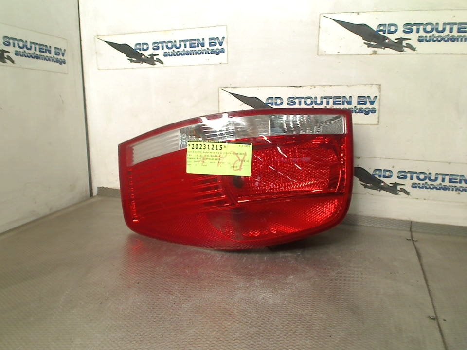 Achterlicht Rechts Audi A3 (8P1) 2003 8P0945096023S, Gebruikt, Auto-Union-Straße  1, Ingolstadt 85057, , Duitsland, Info@audi.de