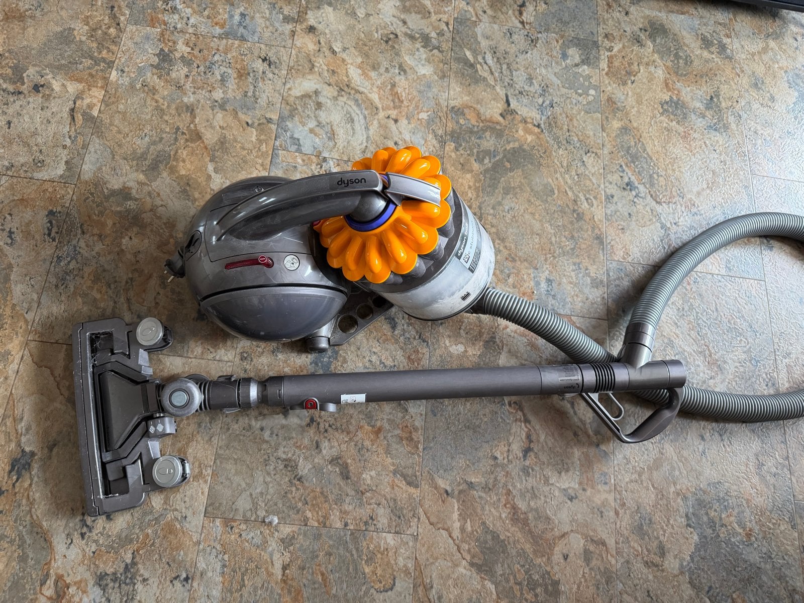 Dyson Ball DC33c Stubborn Sledestofzuiger, Gebruikt, Ophalen of Verzenden, Dyson, Reservoir