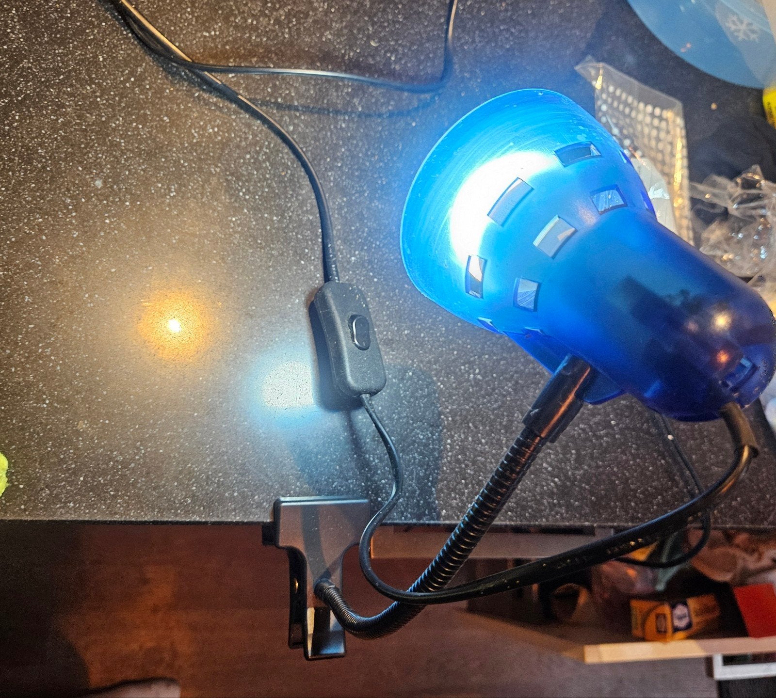 Blauwe flexibele klemlamp / leeslamp, Ophalen of Verzenden, Gebruikt, Blauw