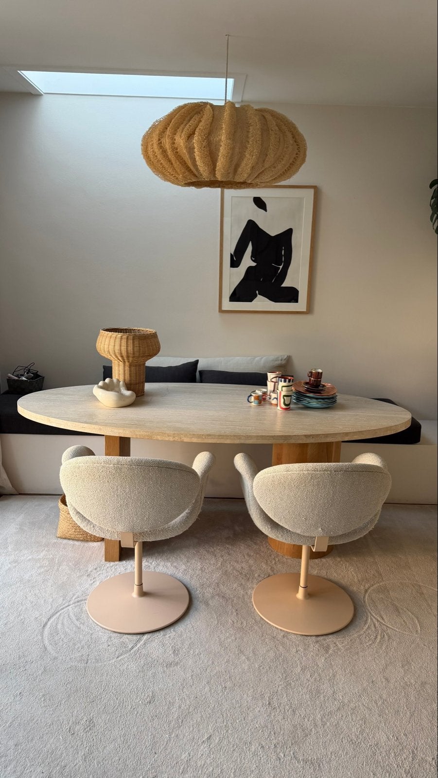 2 artifort Tulip Bouclé Eetkamerstoelen - Crème/Beige, Gebruikt, Twee, Overige kleuren, Design
