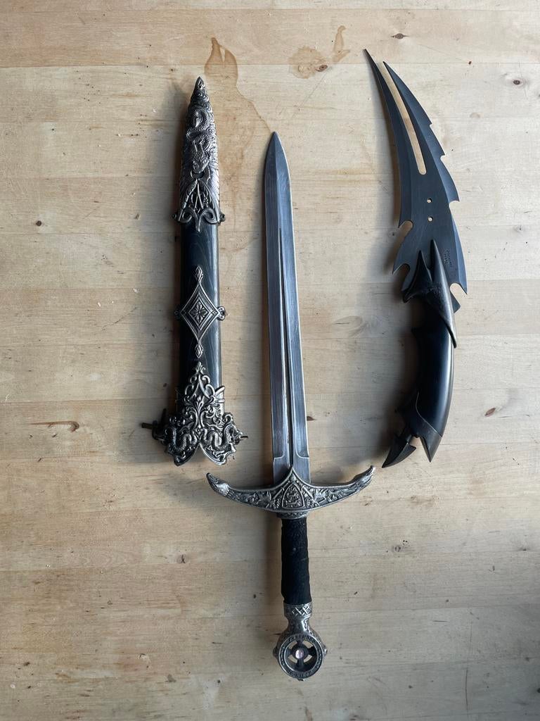 Decoratief mes en zwaard met foedraal, Ophalen of Verzenden, Gebruikt